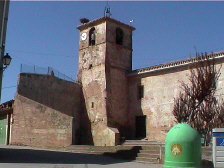 Iglesia de Santa Catalina s. XVIII y frontón