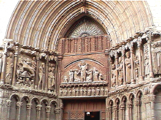 Logroo. Iglesia de San Bartolom. Portada principal (siglo XIV)