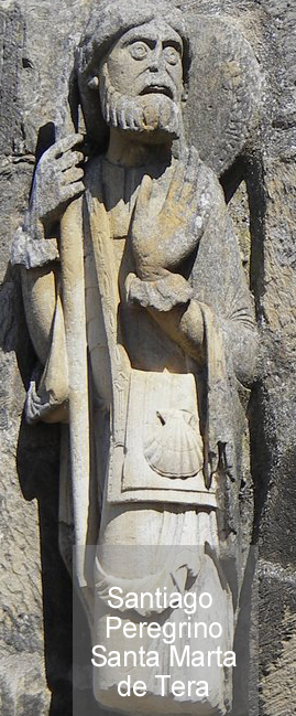 La actual iglesia parroquial de Santa Marta de Tera(Zamora), perteneci a un antiguo monasterio. Es obra muy antigua, de pleno siglo XI, y por tanto de los edificios ms ancianos del romnico espaol. Tiene planta de cruz latina y cabecera rectangular, de herencia prerromnica. Acaso sea sta la parte ms atractiva gracias a las dos columnas que lo flaquean y a los tres ventanales que se abren en su muro. Sobre el transepto se eleva un sobrio cimborrio. Otro elemento valioso es su portada meridional, con tres arquivoltas de medio punto sobre dos parejas de columnas. En las enjutas aparecen dos grandes esculturas de bulto redondo colocadas posteriormente que representan a Santiago y San Juan. La aparicin de arcos de herradura y modillones mozrabes constatan la antigedad del edificio. El rtmico juego de impostas ajedrezadas, contrafuertes y ventanales ofrecen una imagen sencilla y armnica.