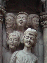 Detalle de la portada de la iglesia de San Bartolom  (siglo XIV) Logroo.