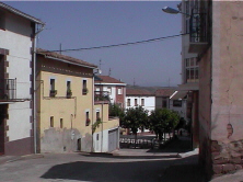 calle que desemboca en la plaza de Ayuntamiento