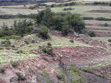 restos del castillo, que domina el valle,a la espera de la investigaciones  arqueológicas.