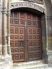 puerta de la Iglesia del Salvador s.XVI