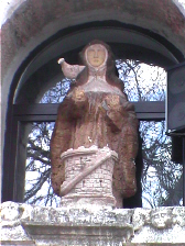  Santa Aurea,imagen en la fachada de la ermita